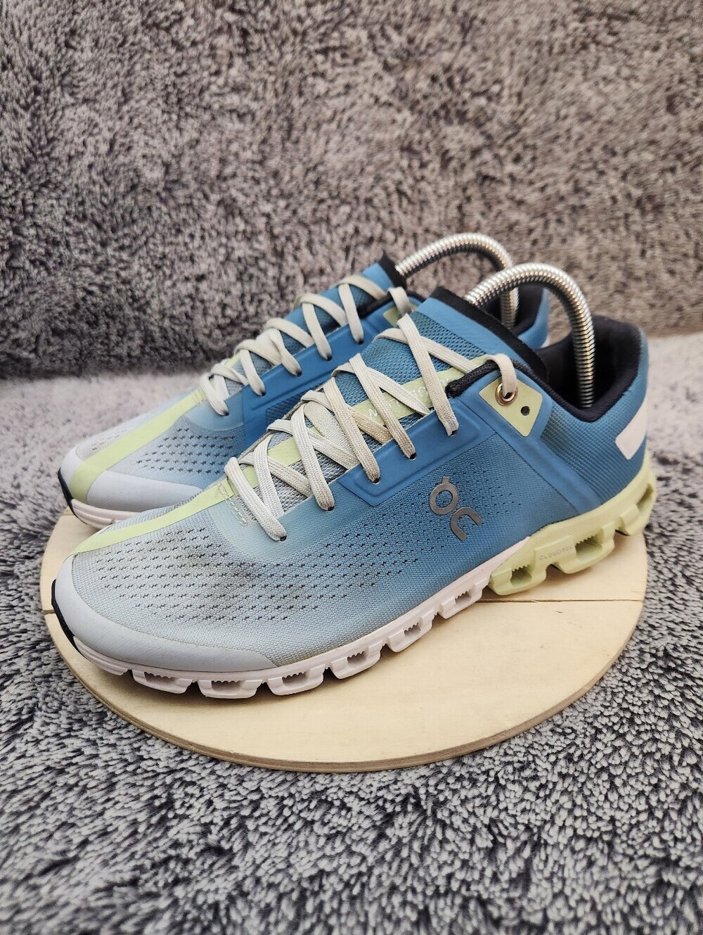 ON Running Cloudflow Women’s Size 9 Running Shoes - Picture 4 of 9